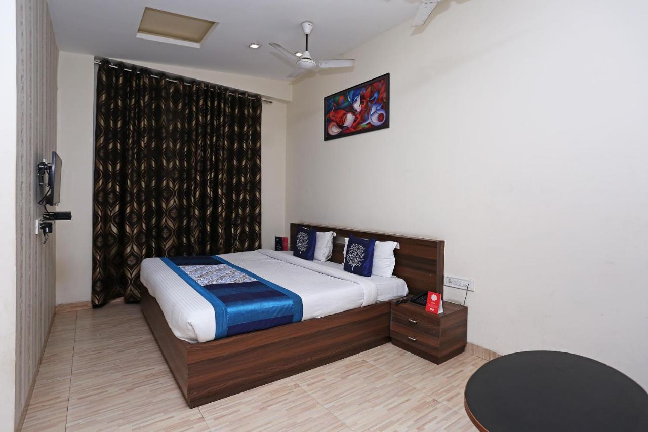 Vaccinated Staff - Capital O 705 Hotel Siddharth Inn Джапур Экстерьер фото